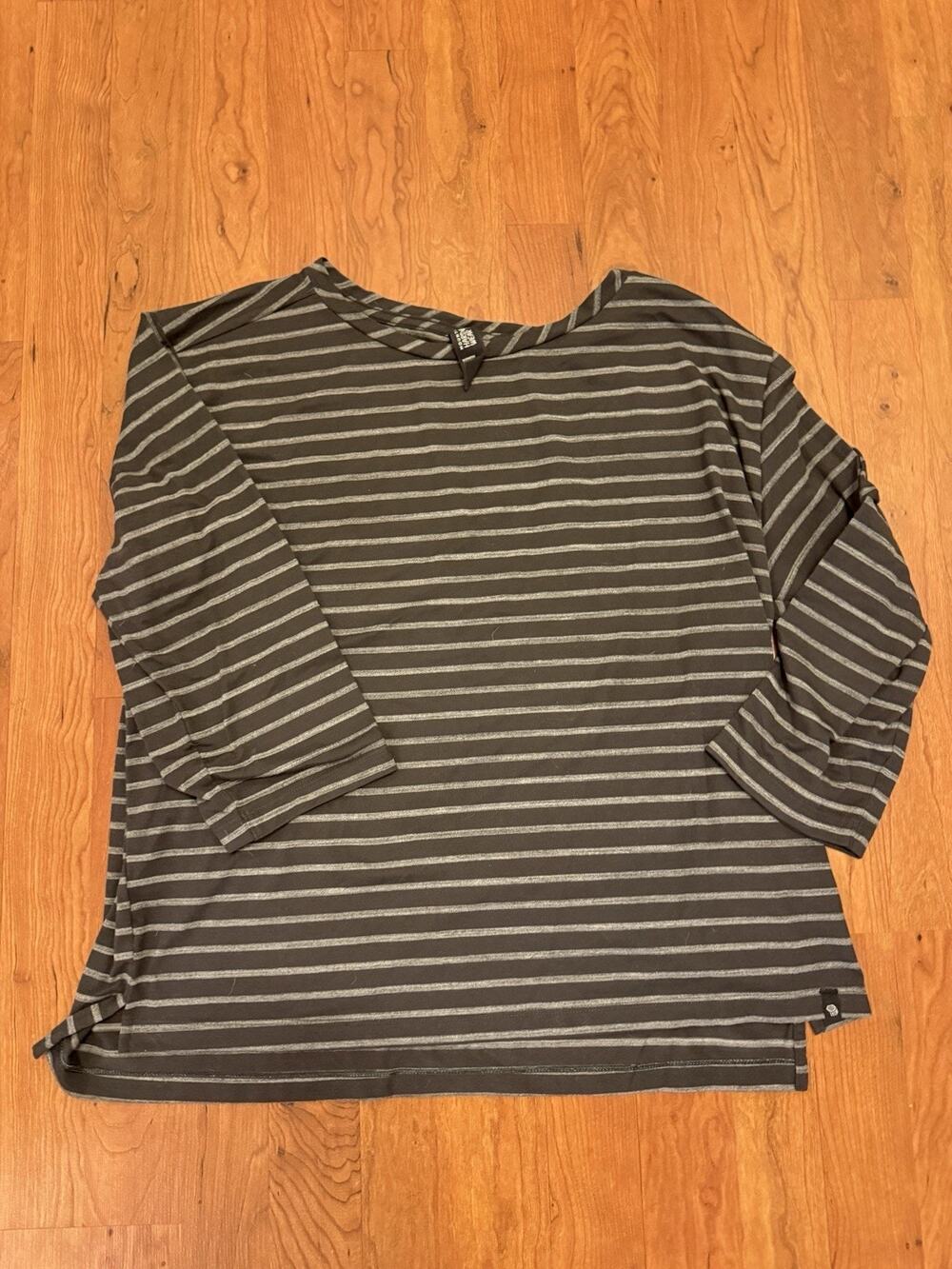 Mountain Hardwear Everyday Perfect Top Stripe 3/4 Sleeves Shirt XL Athletic